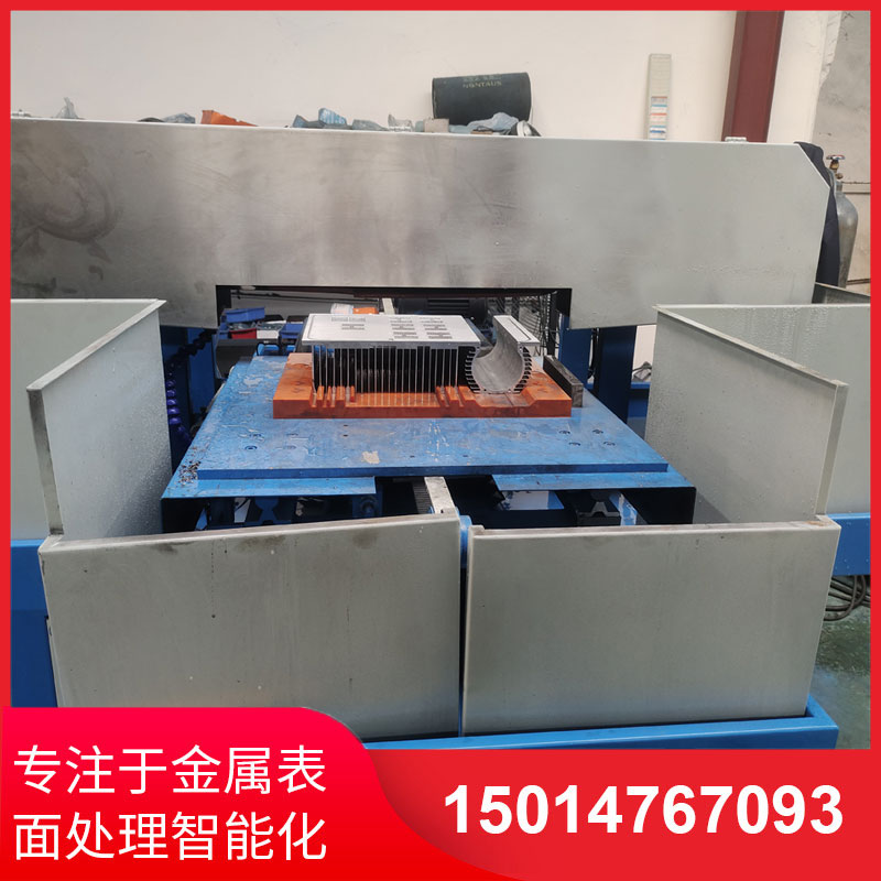 鋁材直紋(wen)拉絲(si)機(ji)廠傢